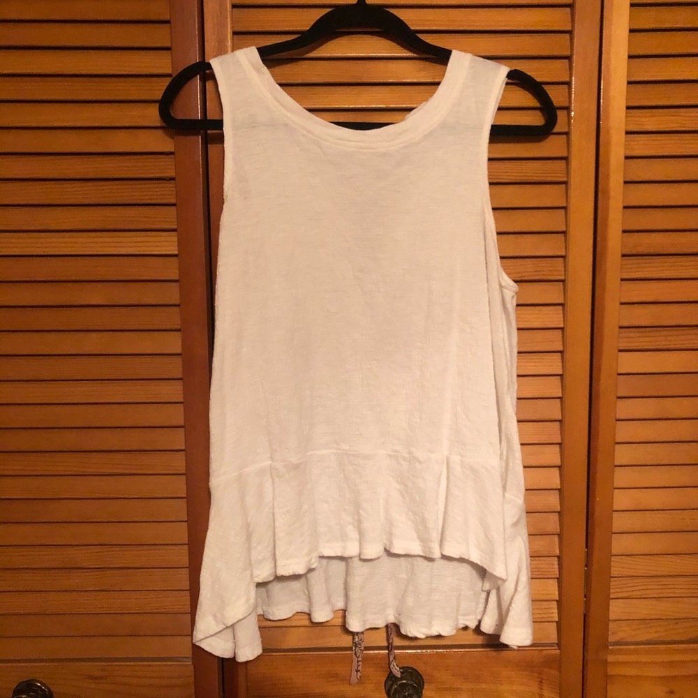 White high to low tank top with ribbon back